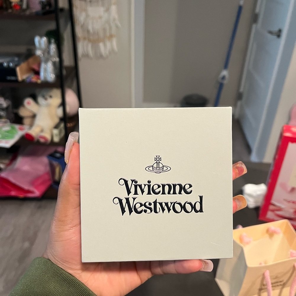 Vivienne Westwood bone choker necklace